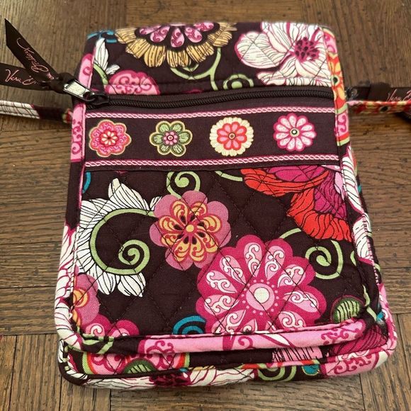 Vera Bradley Handbags - NWOT Vera Bradley Mod Floral Pink Mini Hippie Hipster Crossbody Festival Purse